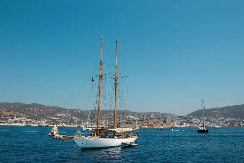 Bodrum: Muğla'nın Tarihi Kalesi ve Beyaz Evleri